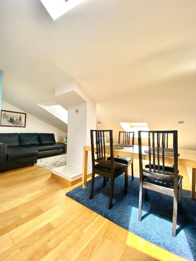 Apartamento Turistico Plaza Mayor Burgos Exterior photo